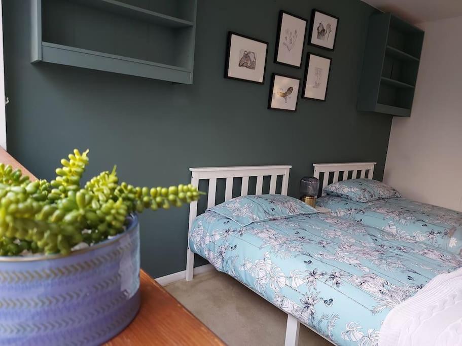 2 Bed Flat, Bounds Green, Piccadilly Line, London N11 Esterno foto