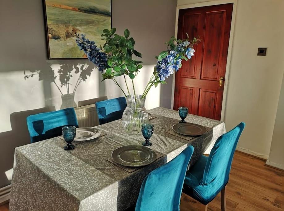 2 Bed Flat, Bounds Green, Piccadilly Line, London N11 Esterno foto