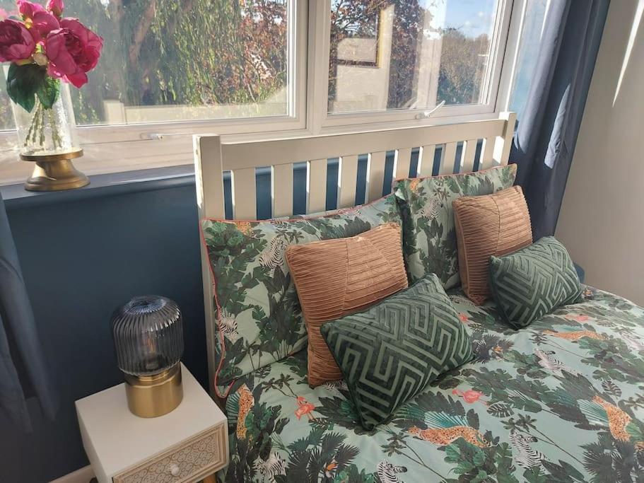 2 Bed Flat, Bounds Green, Piccadilly Line, London N11 Esterno foto