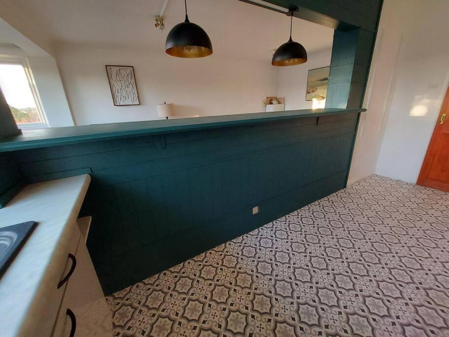 2 Bed Flat, Bounds Green, Piccadilly Line, London N11 Esterno foto