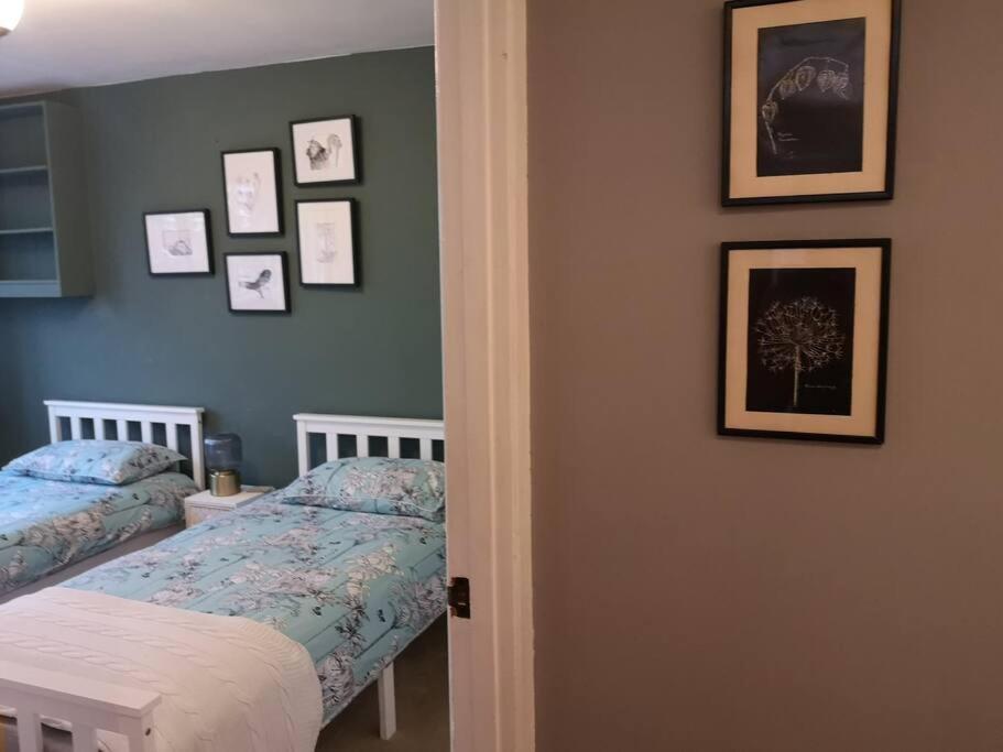 2 Bed Flat, Bounds Green, Piccadilly Line, London N11 Esterno foto