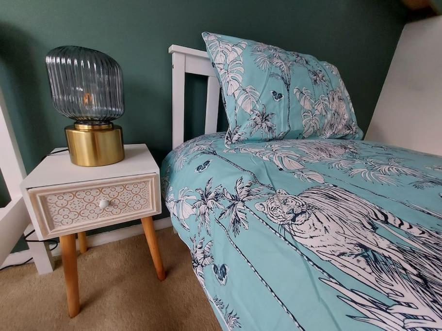 2 Bed Flat, Bounds Green, Piccadilly Line, London N11 Esterno foto